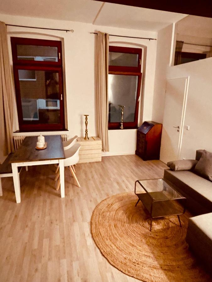 Retro Appartement Im Herzen Von Koeln Deutz מראה חיצוני תמונה
