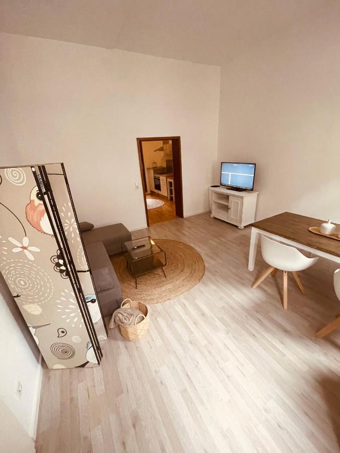 Retro Appartement Im Herzen Von Koeln Deutz מראה חיצוני תמונה